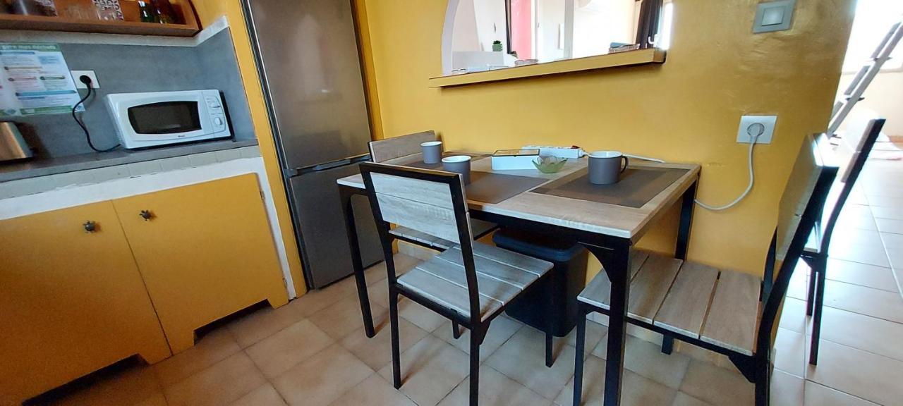 Le Barcares Logement Climatise Pour 6 Personnes, Draps Et Serviettes Non Fournis Air-Conditioned Accommodation For 6 People, Sheets And Towels Not Provided Alojamiento Con Aire Acondicionado Para 6 Personas, Sabanas Y Toallas No Incluidas Exteriér fotografie