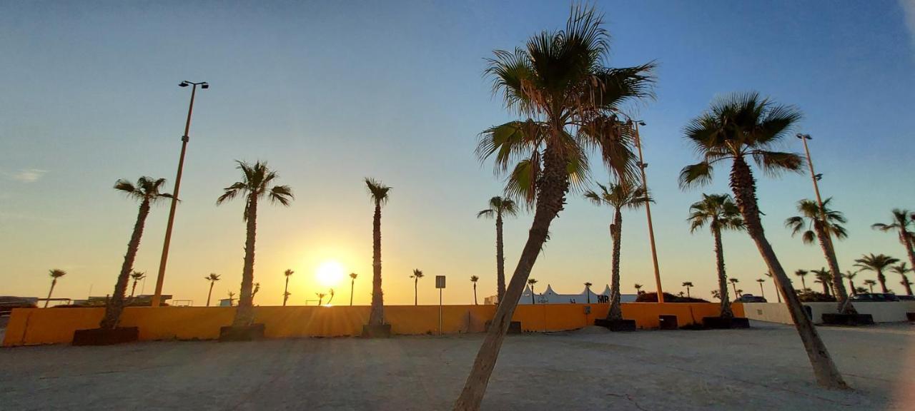 Le Barcares Logement Climatise Pour 6 Personnes, Draps Et Serviettes Non Fournis Air-Conditioned Accommodation For 6 People, Sheets And Towels Not Provided Alojamiento Con Aire Acondicionado Para 6 Personas, Sabanas Y Toallas No Incluidas Exteriér fotografie