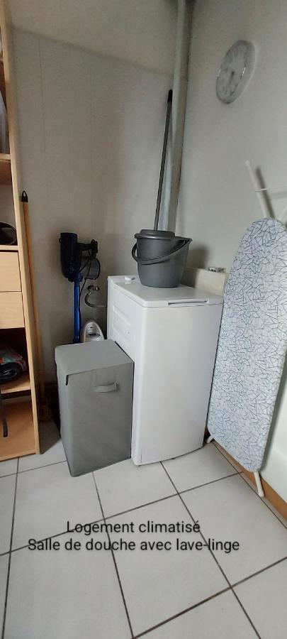 Le Barcares Logement Climatise Pour 6 Personnes, Draps Et Serviettes Non Fournis Air-Conditioned Accommodation For 6 People, Sheets And Towels Not Provided Alojamiento Con Aire Acondicionado Para 6 Personas, Sabanas Y Toallas No Incluidas Exteriér fotografie