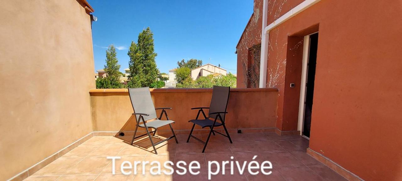 Le Barcares Logement Climatise Pour 6 Personnes, Draps Et Serviettes Non Fournis Air-Conditioned Accommodation For 6 People, Sheets And Towels Not Provided Alojamiento Con Aire Acondicionado Para 6 Personas, Sabanas Y Toallas No Incluidas Exteriér fotografie
