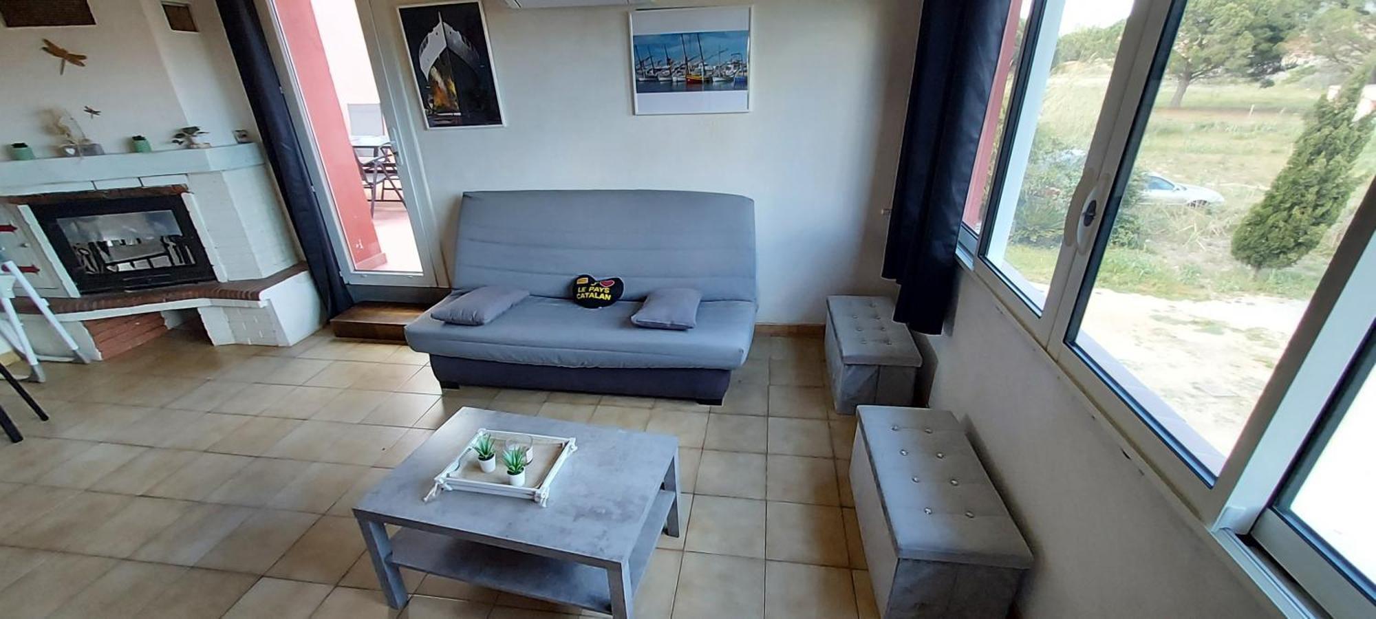 Le Barcares Logement Climatise Pour 6 Personnes, Draps Et Serviettes Non Fournis Air-Conditioned Accommodation For 6 People, Sheets And Towels Not Provided Alojamiento Con Aire Acondicionado Para 6 Personas, Sabanas Y Toallas No Incluidas Exteriér fotografie